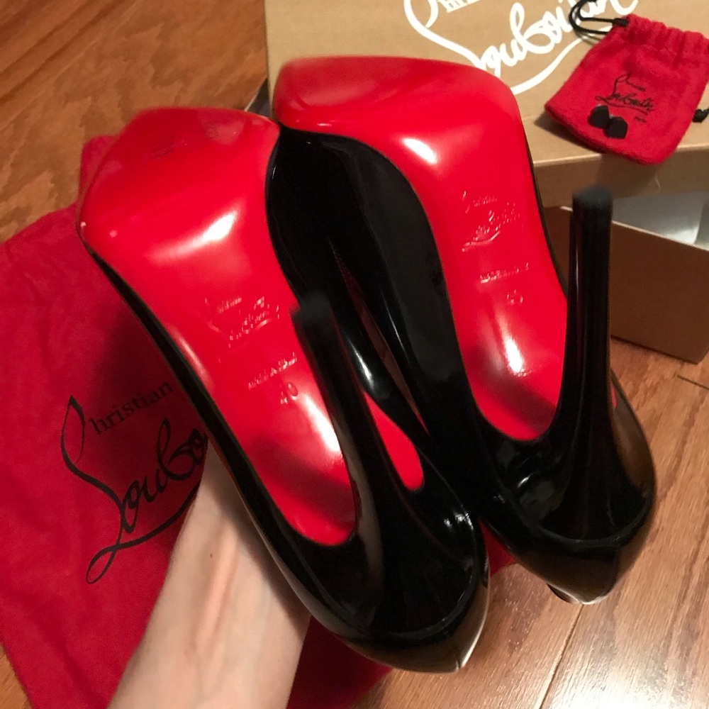 Christian Louboutin size 40 black stilettos
